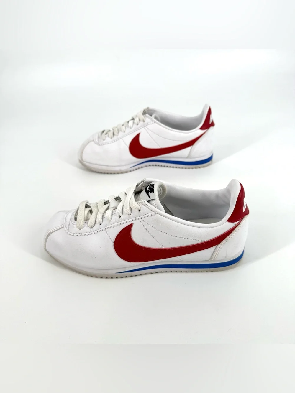 Nike Classic Cortez Sneakers Womens Size 6.5 White Leather Red Blue 807471 103